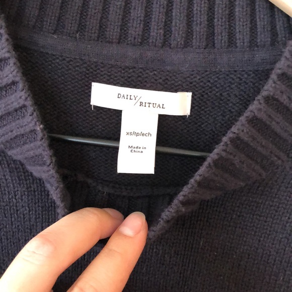 Daily Ritual Square Crewneck Sweater - Picture 5 of 7